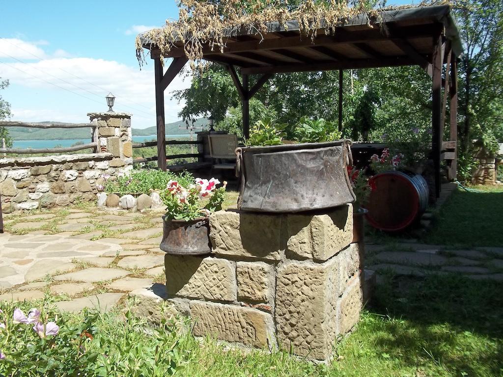 Villa T'Asprolithia à Kalývia Fylaktís Extérieur photo